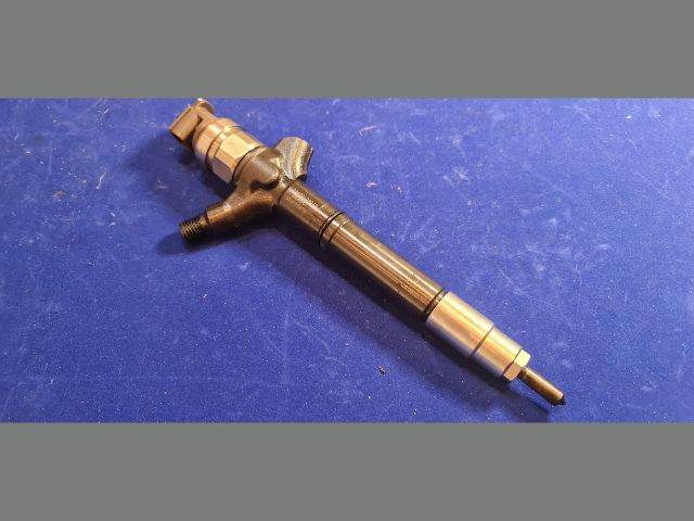 bontott TOYOTA AURIS Porlasztó (1 db)