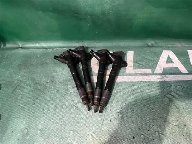 bontott TOYOTA AURIS Porlasztó (1 db)