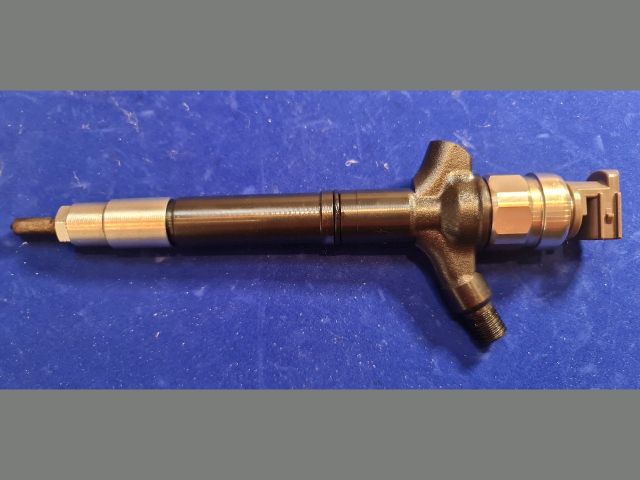 bontott TOYOTA AURIS Porlasztó (1 db)