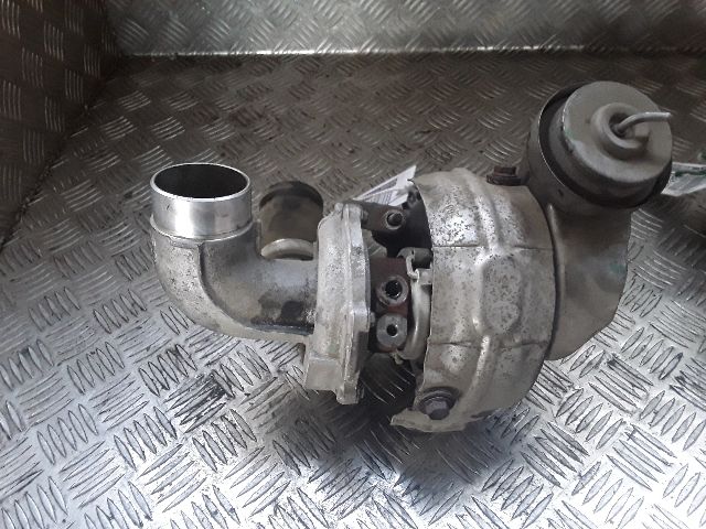 bontott TOYOTA AURIS Turbó