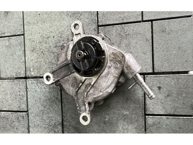 bontott TOYOTA AURIS Vákumpumpa