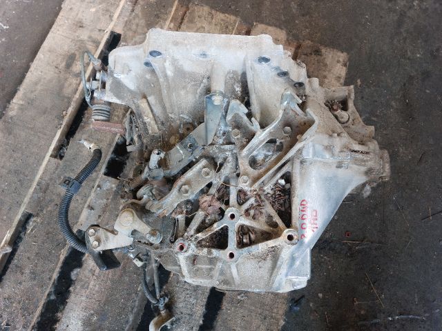 bontott TOYOTA AURIS Váltó (Mechanikus)