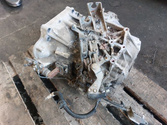 bontott TOYOTA AURIS Váltó (Mechanikus)