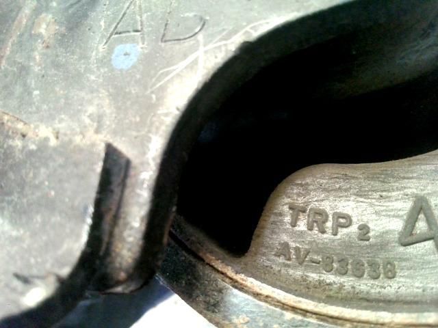 bontott TOYOTA AURIS Váltó Tartó Bak (Pozíciófüggetlen)