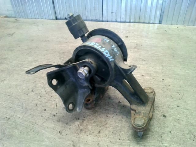 bontott TOYOTA AURIS Váltó Tartó Bak (Pozíciófüggetlen)