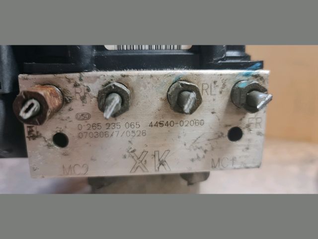 bontott TOYOTA AURIS ABS Kocka