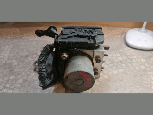 bontott TOYOTA AURIS ABS Kocka