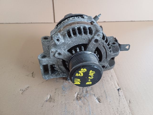 bontott TOYOTA AURIS Generátor