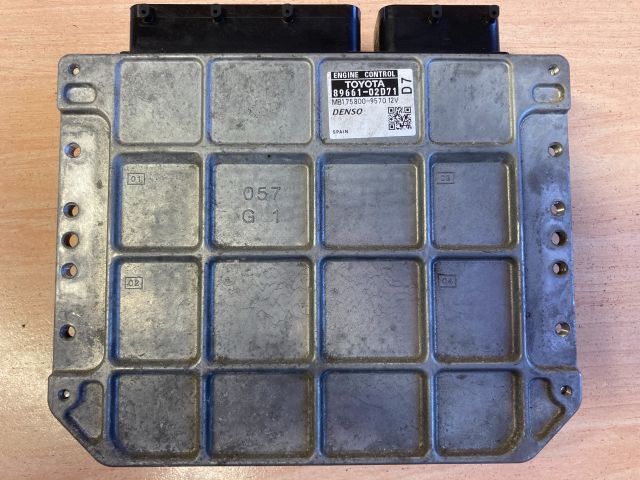 bontott TOYOTA AURIS Motorvezérlő