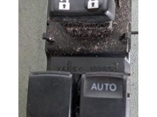 bontott TOYOTA AURIS Ablakemelő Kapcsoló Négyes / Kettes