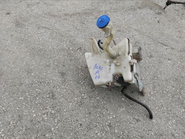 bontott TOYOTA AURIS Ablakmosó Tartály