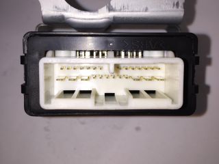 bontott TOYOTA AURIS Ablaktörlő Relé