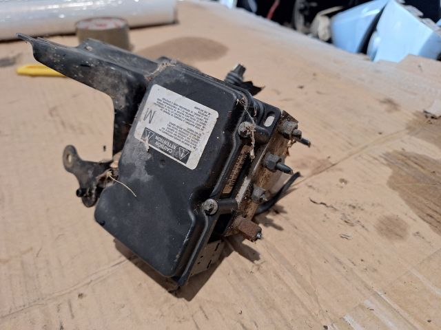 bontott TOYOTA AURIS ABS Kocka