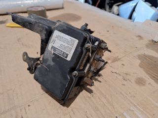 bontott TOYOTA AURIS ABS Kocka