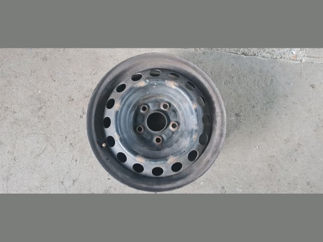 bontott TOYOTA AURIS Acélfelni (1 db)