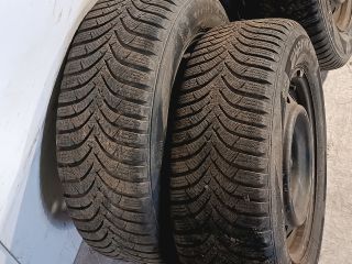 bontott TOYOTA AURIS Acélfelni Szett Gumival