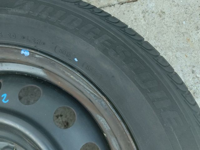 bontott TOYOTA AURIS Acélfelni Szett Gumival