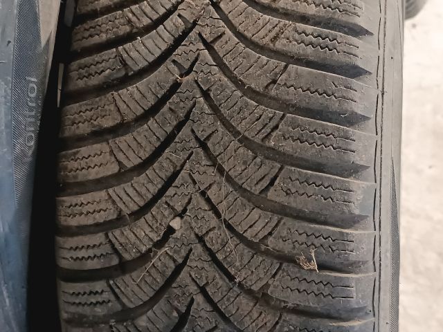 bontott TOYOTA AURIS Acélfelni Szett Gumival