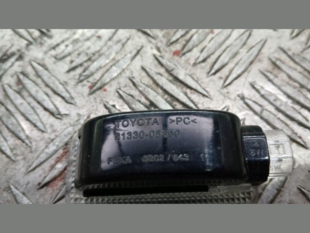 bontott TOYOTA AURIS Ajtó Kárpit Világítás