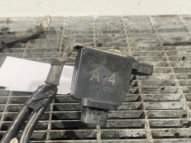 bontott TOYOTA AURIS Akkumulátor Saru