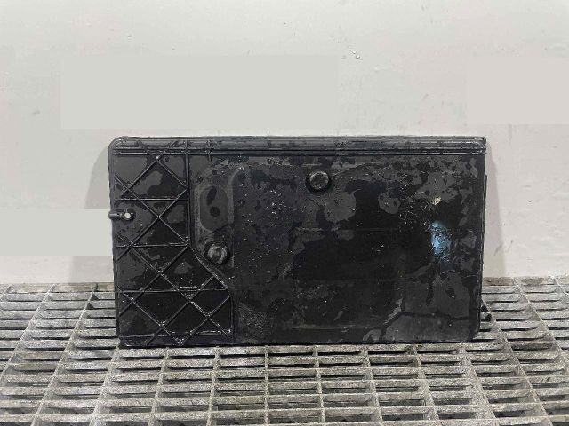 bontott TOYOTA AURIS Akkumulátor Tartó