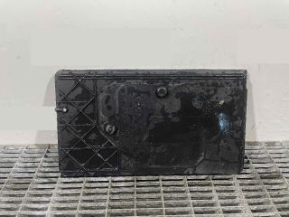 bontott TOYOTA AURIS Akkumulátor Tartó