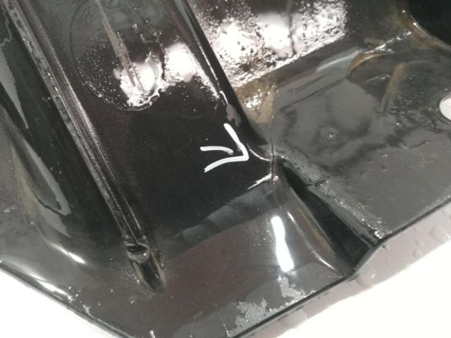 bontott TOYOTA AURIS Alsó Hűtőburkolat