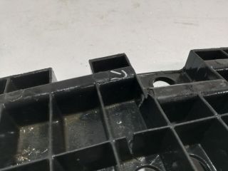 bontott TOYOTA AURIS Alsó Hűtőburkolat