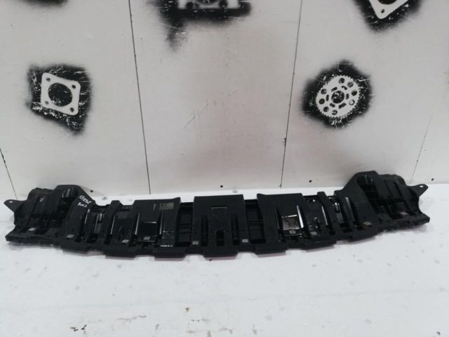bontott TOYOTA AURIS Alsó Hűtőburkolat