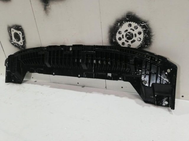 bontott TOYOTA AURIS Alsó Hűtőburkolat