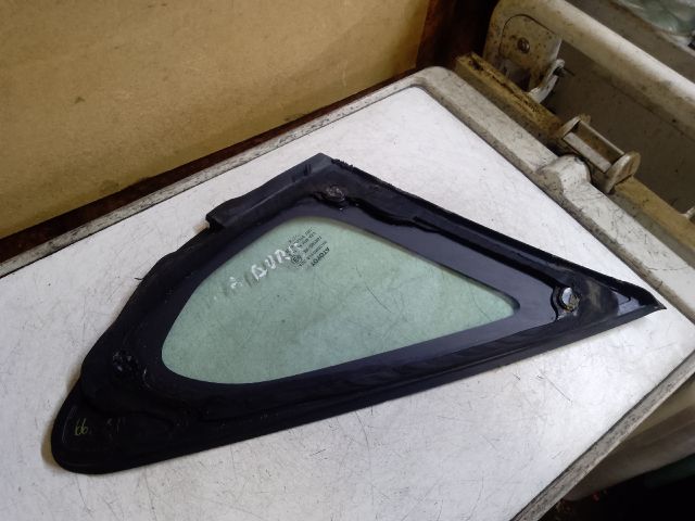 bontott TOYOTA AURIS Bal A Oszlop Oldalablak Üveg