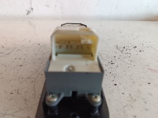 bontott TOYOTA AURIS Bal első Ablakemelő Kapcsoló