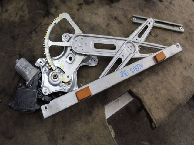 bontott TOYOTA AURIS Bal első Ablakemelő Szerkezet (Elektromos)