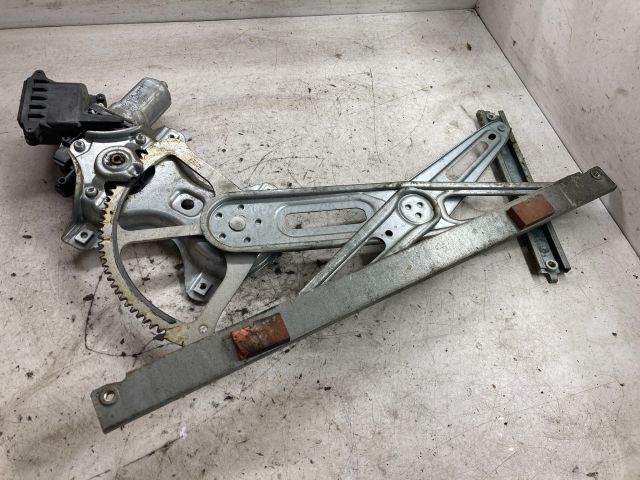 bontott TOYOTA AURIS Bal első Ablakemelő Szerkezet (Elektromos)