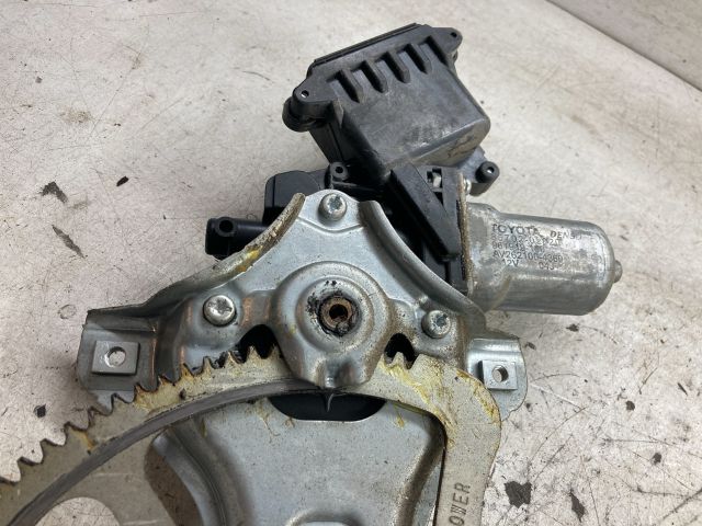 bontott TOYOTA AURIS Bal első Ablakemelő Szerkezet (Elektromos)