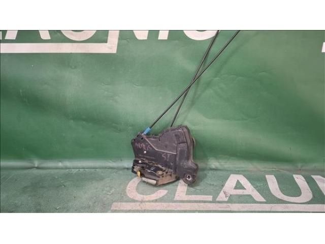 bontott TOYOTA AURIS Bal első Ajtózár