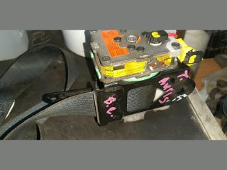 bontott TOYOTA AURIS Bal első Biztonsági Öv