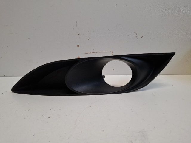 bontott TOYOTA AURIS Bal első Lökhárító Vakborítás