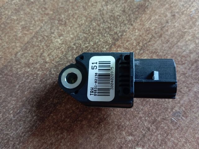 bontott TOYOTA AURIS Bal első Oldal Ütközés Érzékelő