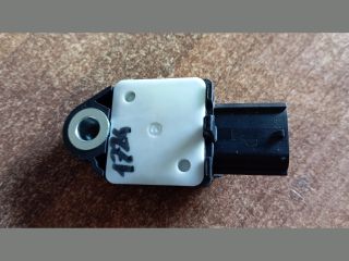 bontott TOYOTA AURIS Bal első Oldal Ütközés Érzékelő