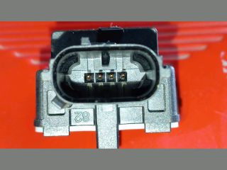 bontott TOYOTA AURIS Bal első Oldal Ütközés Érzékelő