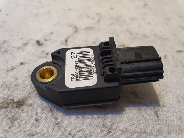 bontott TOYOTA AURIS Bal első Oldal Ütközés Érzékelő