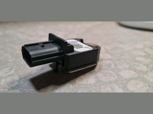 bontott TOYOTA AURIS Bal első Oldal Ütközés Érzékelő