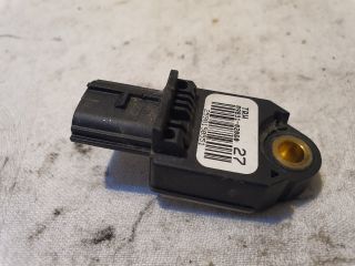 bontott TOYOTA AURIS Bal első Oldal Ütközés Érzékelő