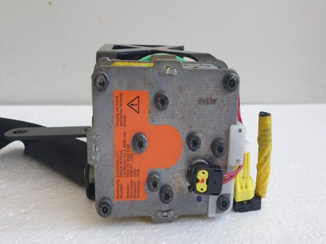 bontott TOYOTA AURIS Bal első Övfeszítő