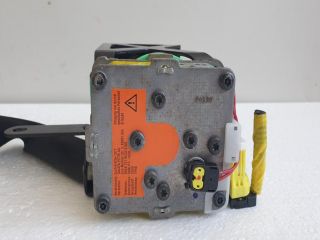 bontott TOYOTA AURIS Bal első Övfeszítő