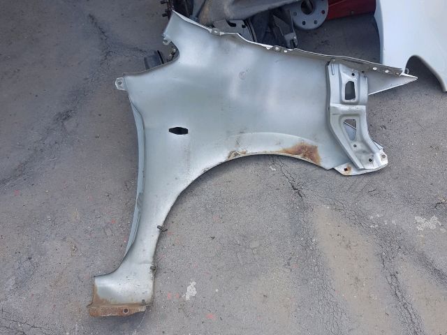 bontott TOYOTA AURIS Bal első Sárvédő