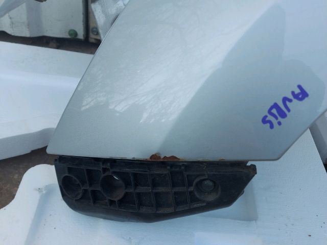 bontott TOYOTA AURIS Bal első Sárvédő