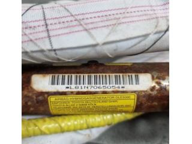 bontott TOYOTA AURIS Bal Fejlégzsák