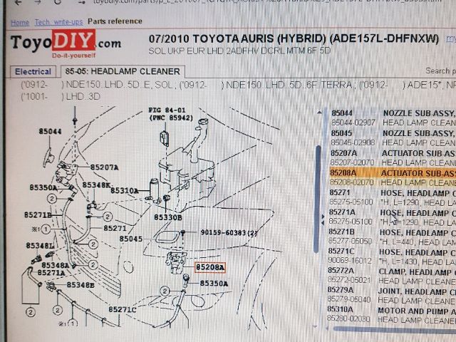bontott TOYOTA AURIS Bal Fényszórómosó Fúvóka